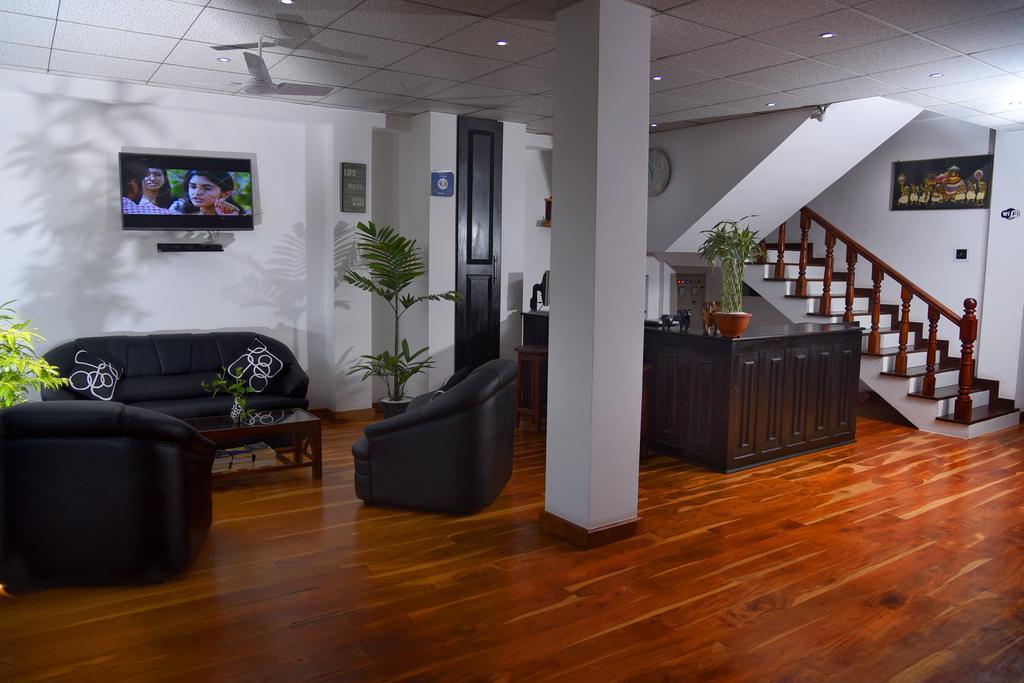 L&D Lodge Hikkaduwa Dış mekan fotoğraf