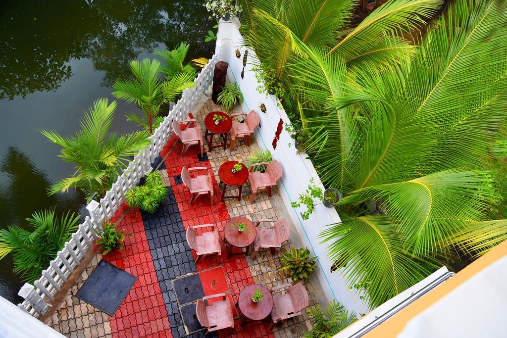 L&D Lodge Hikkaduwa Dış mekan fotoğraf