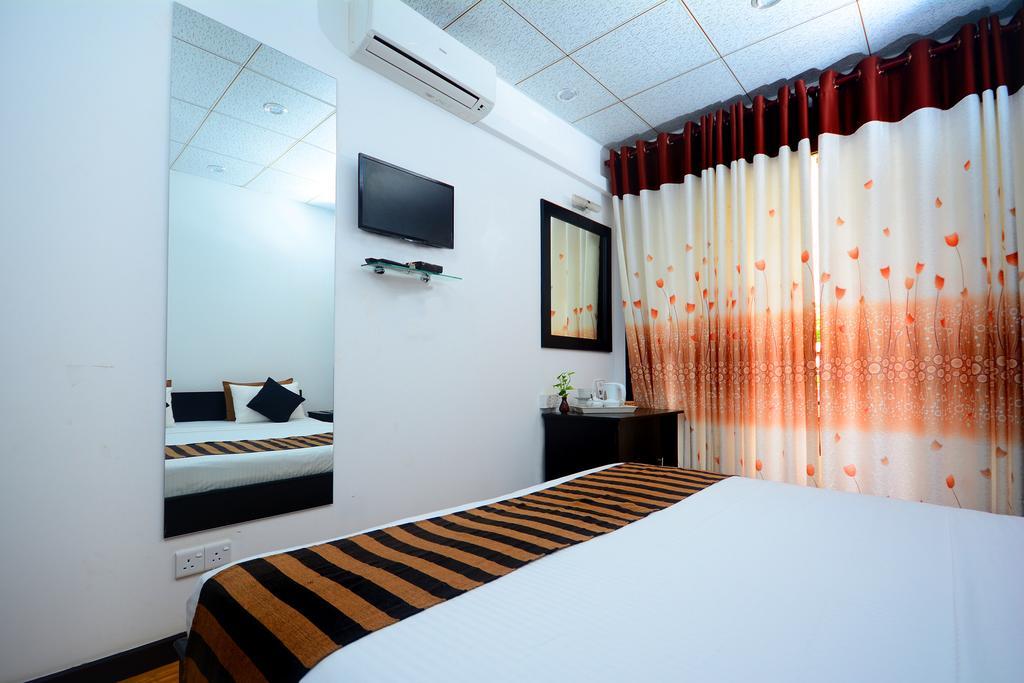 L&D Lodge Hikkaduwa Dış mekan fotoğraf