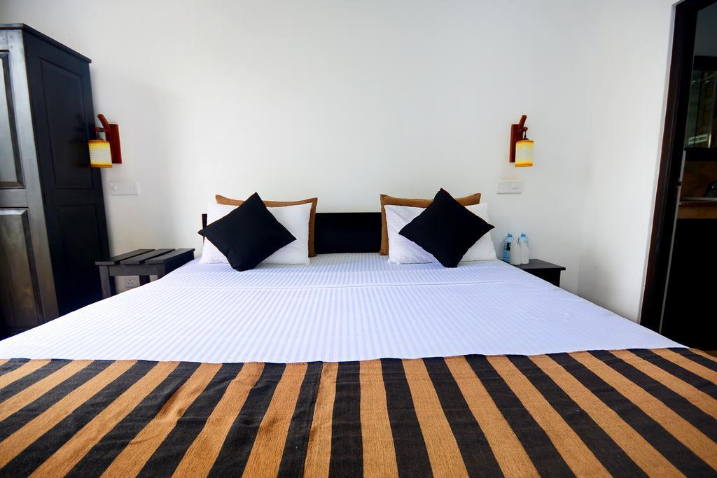 L&D Lodge Hikkaduwa Dış mekan fotoğraf
