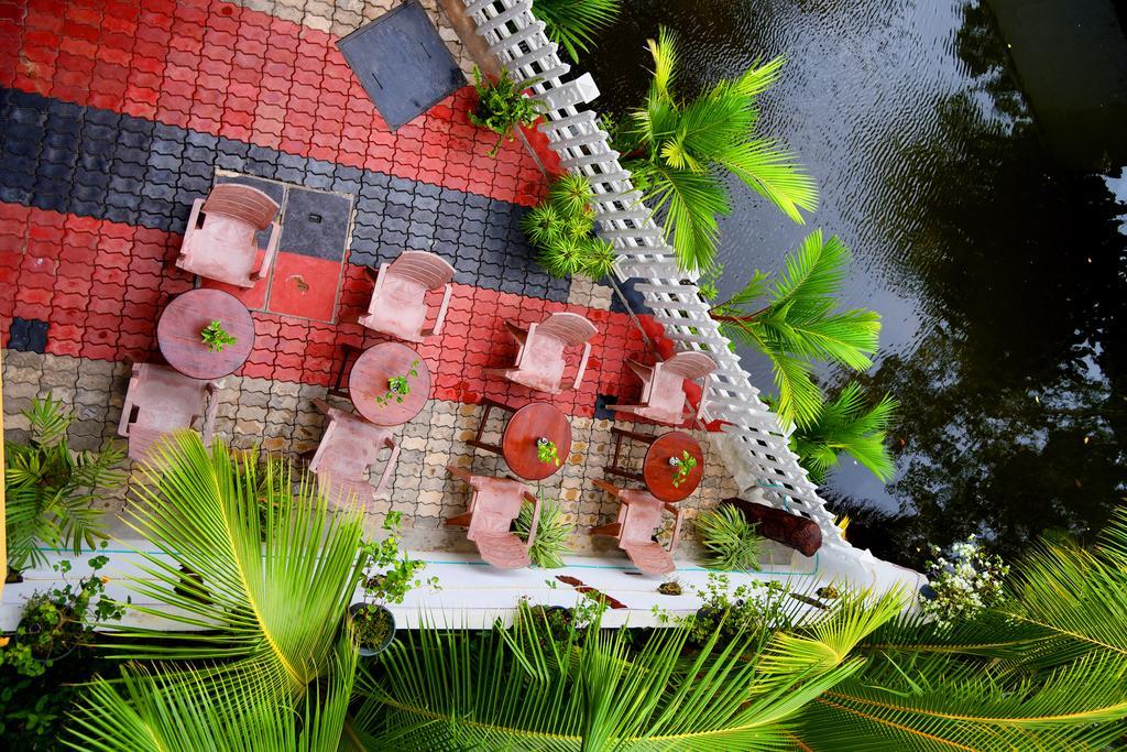 L&D Lodge Hikkaduwa Dış mekan fotoğraf